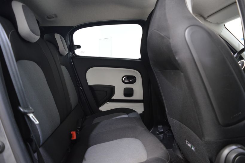 RENAULT TWINGO III 2019 - Photo n°6