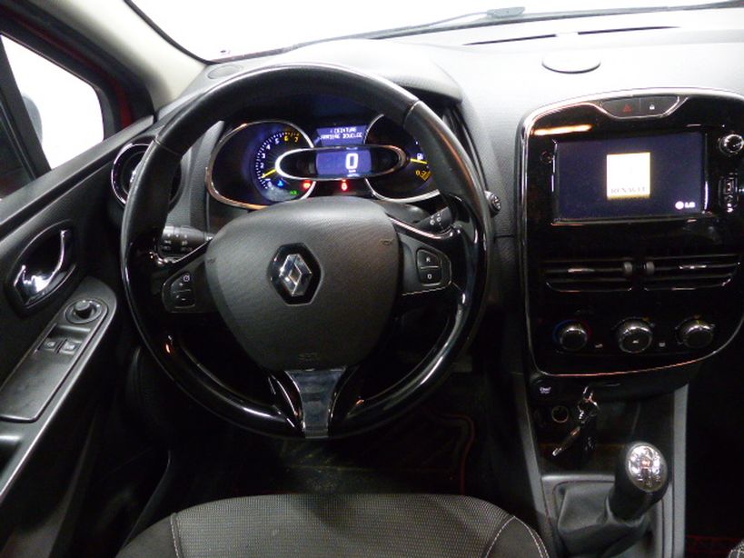RENAULT CLIO IV ESTATE 2013 - Photo n°8