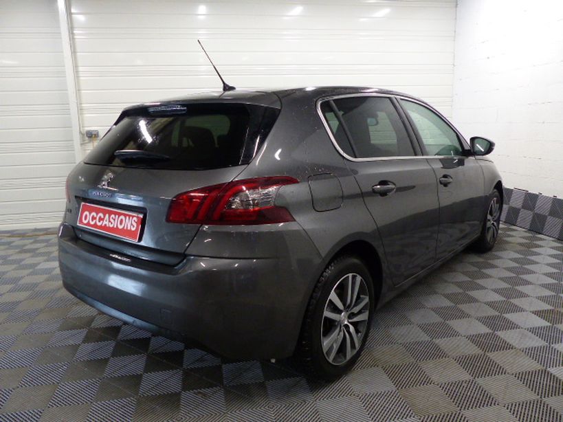 PEUGEOT 308 2019 - Photo n°5
