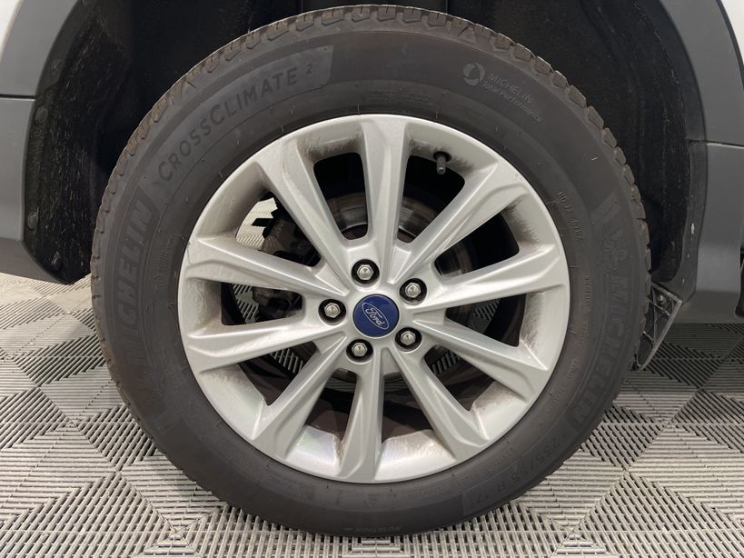 FORD KUGA 2015 - Photo n°2