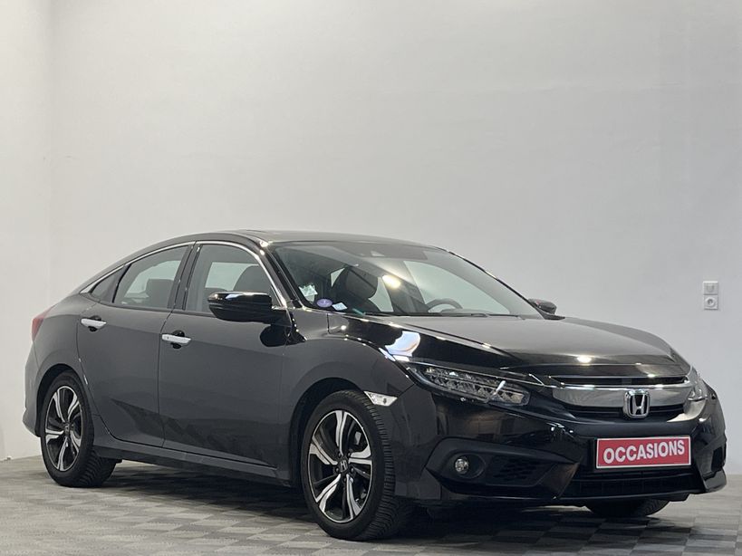 HONDA CIVIC 4 PORTES 2018 2019 - Photo n°2