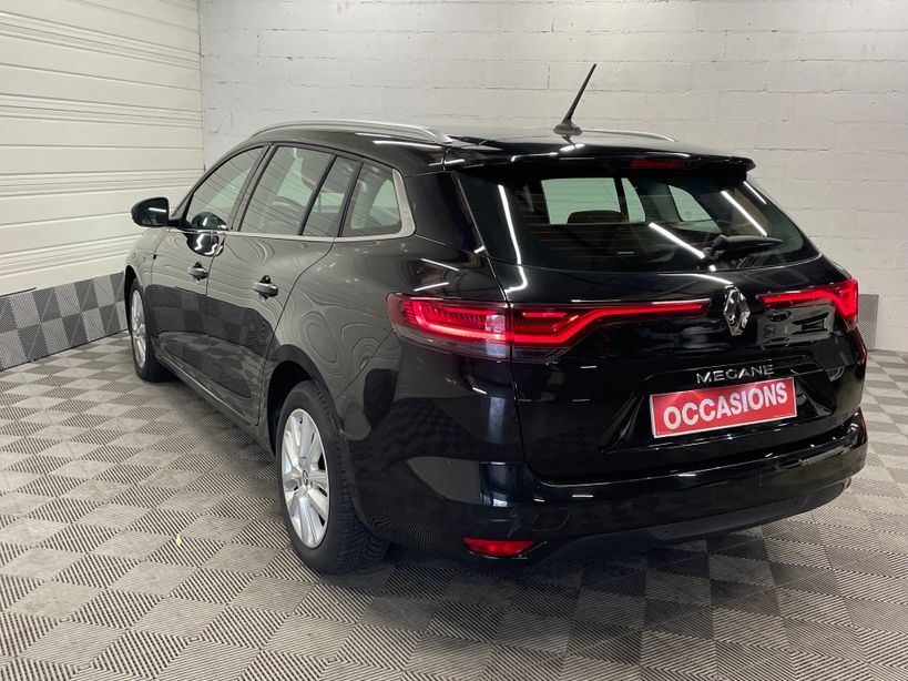 RENAULT MEGANE IV ESTATE 2022 - Photo n°8