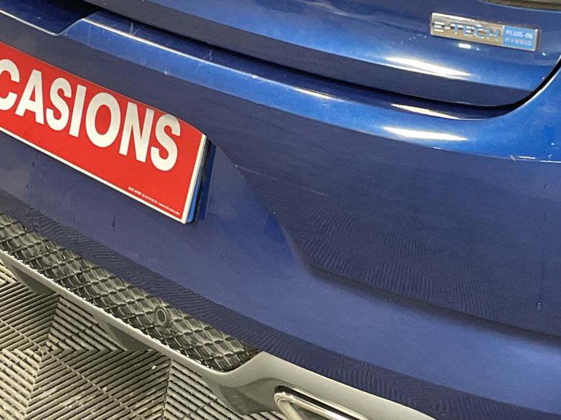 RENAULT MEGANE IV BERLINE 2021 - Photo n°4