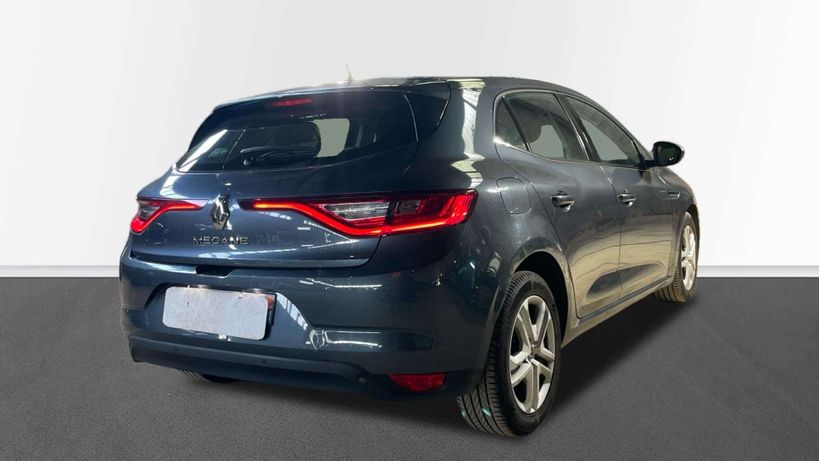 RENAULT MEGANE IV BERLINE BUSINESS 2020 - Photo n°5