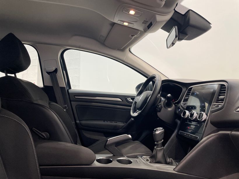RENAULT MEGANE IV ESTATE 2022 - Photo n°21