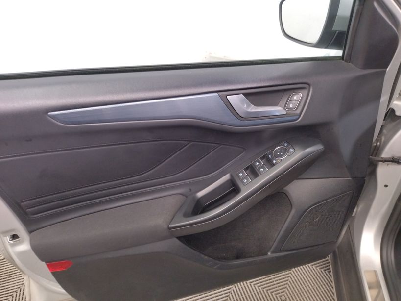FORD FOCUS ACTIVE 2020 - Photo n°9