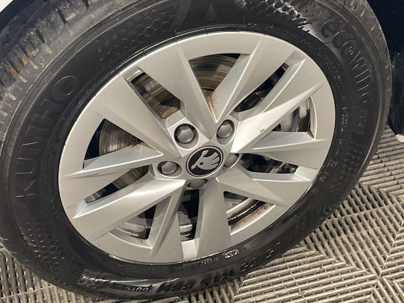 SKODA FABIA 2025 - Photo n°7