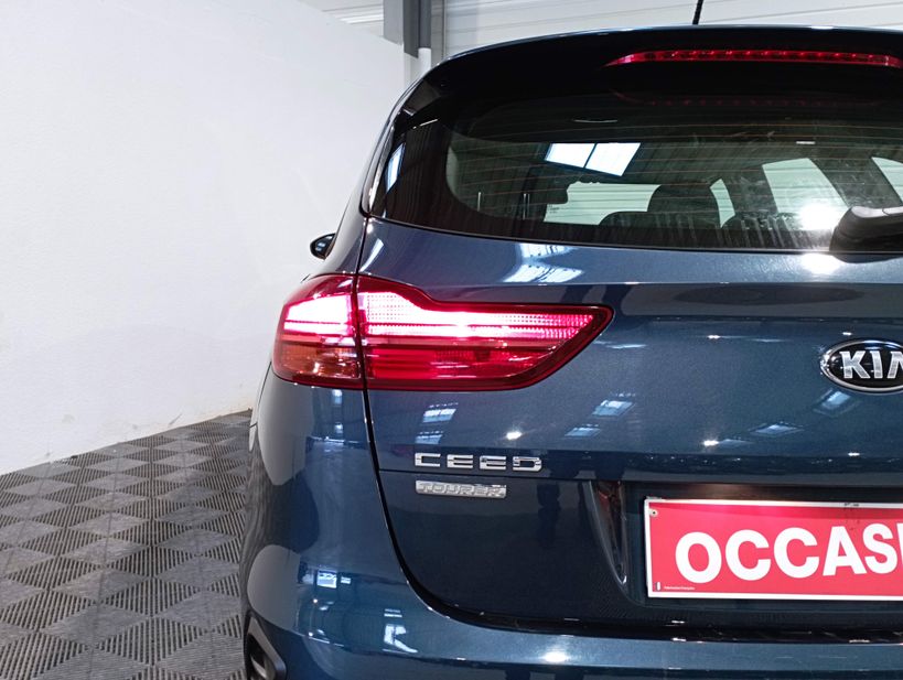 KIA CEED SW 2020 - Photo n°9