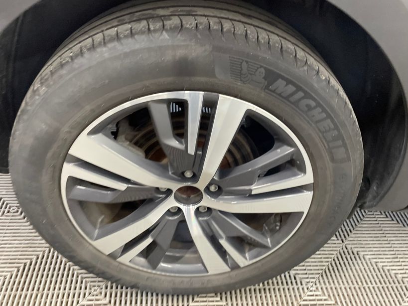 PEUGEOT 3008 2023 - Photo n°5