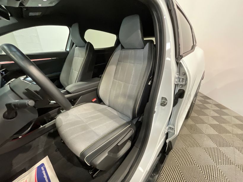 RENAULT MEGANE E TECH 2023 - Photo n°9
