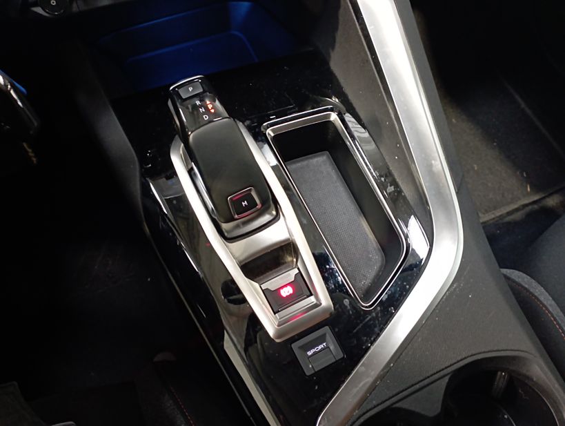 PEUGEOT 3008 BUSINESS 2019 - Photo n°22