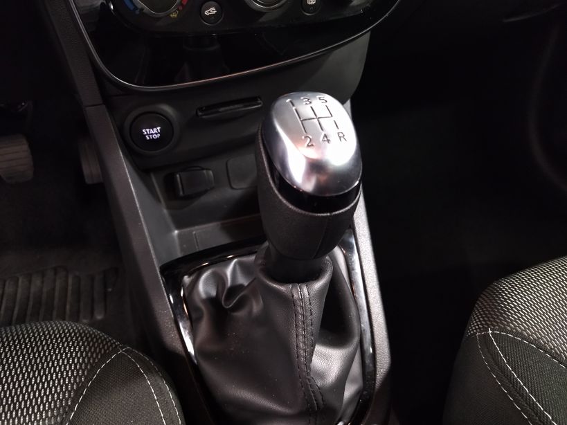 RENAULT CLIO IV 2020 - Photo n°13