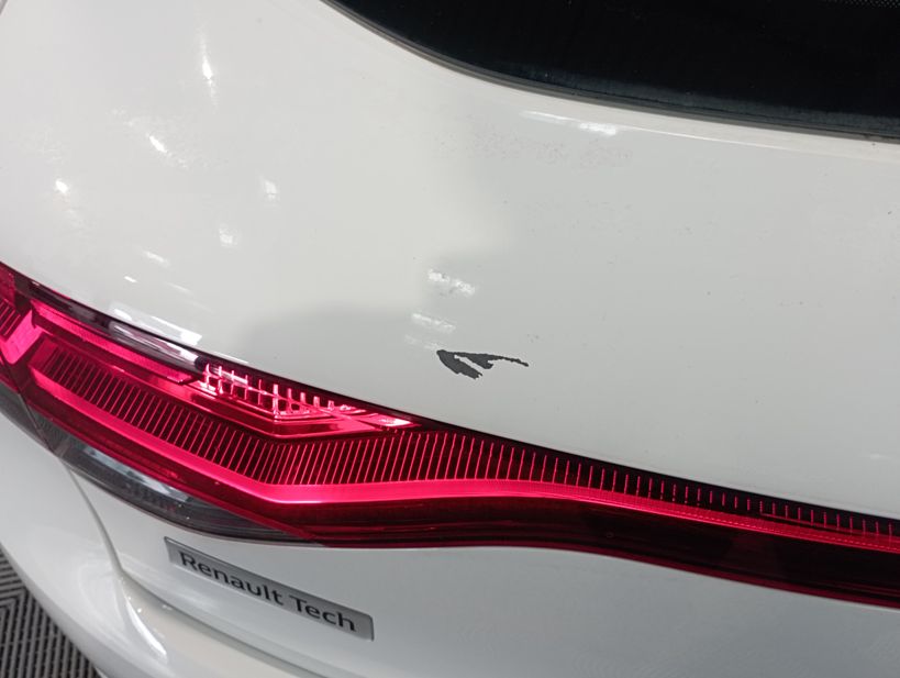 RENAULT MEGANE IV BERLINE 2021 - Photo n°10