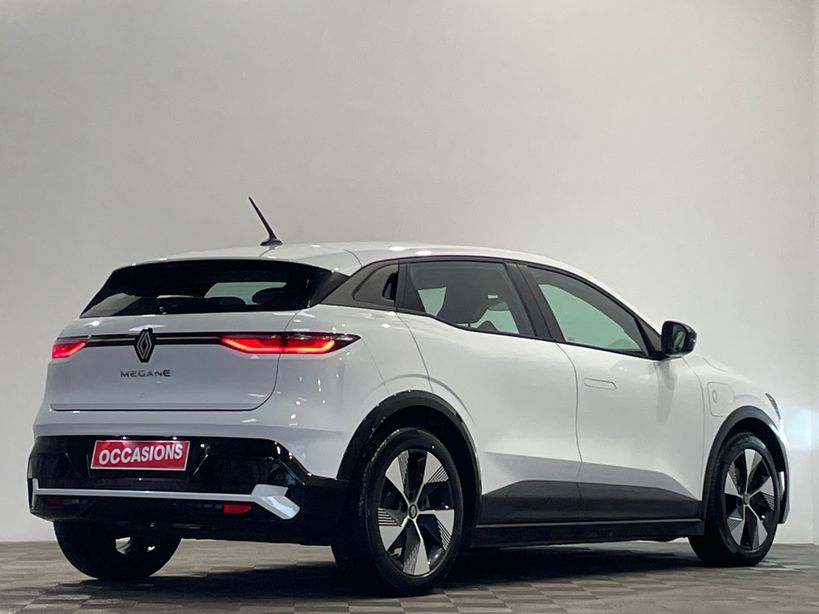 RENAULT MEGANE E TECH 2022 - Photo n°3