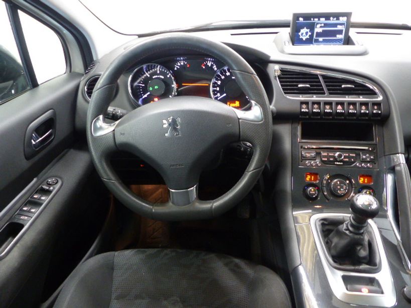 PEUGEOT 3008 2013 - Photo n°8