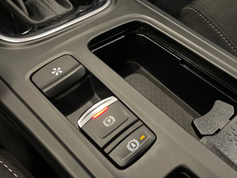 RENAULT MEGANE IV ESTATE 2021 - Photo n°21