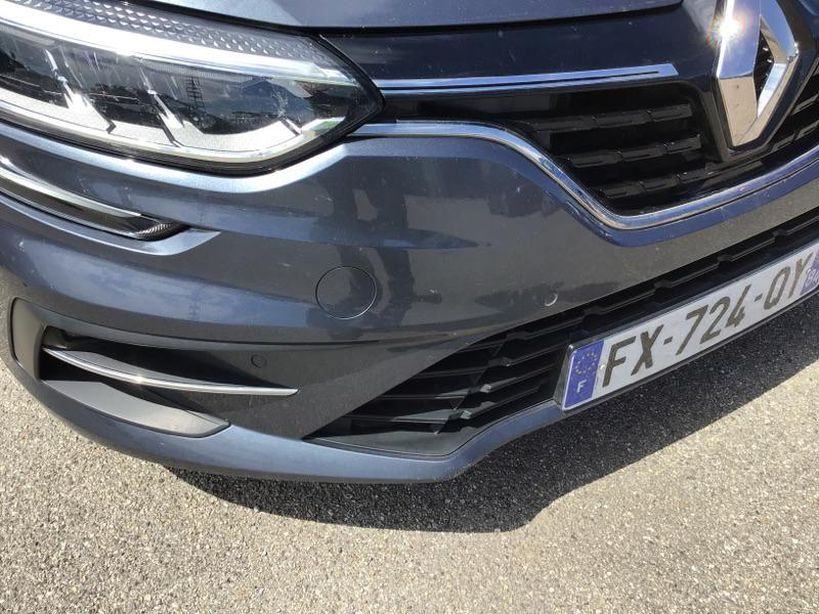 RENAULT MEGANE IV BERLINE 2021 - Photo n°5