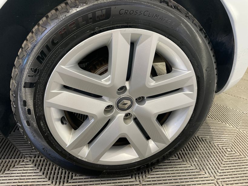 RENAULT CLIO V 2021 - Photo n°2