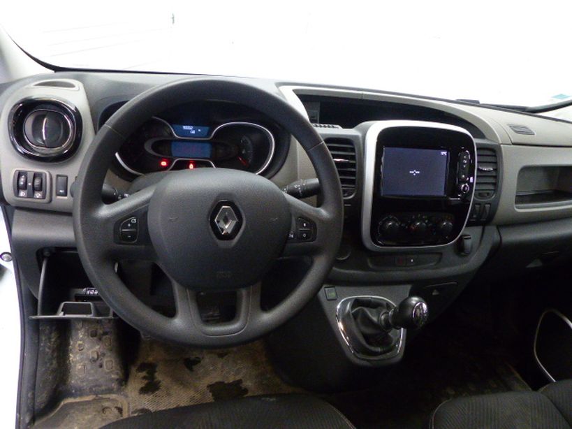 RENAULT TRAFIC FOURGON 2018 - Photo n°19