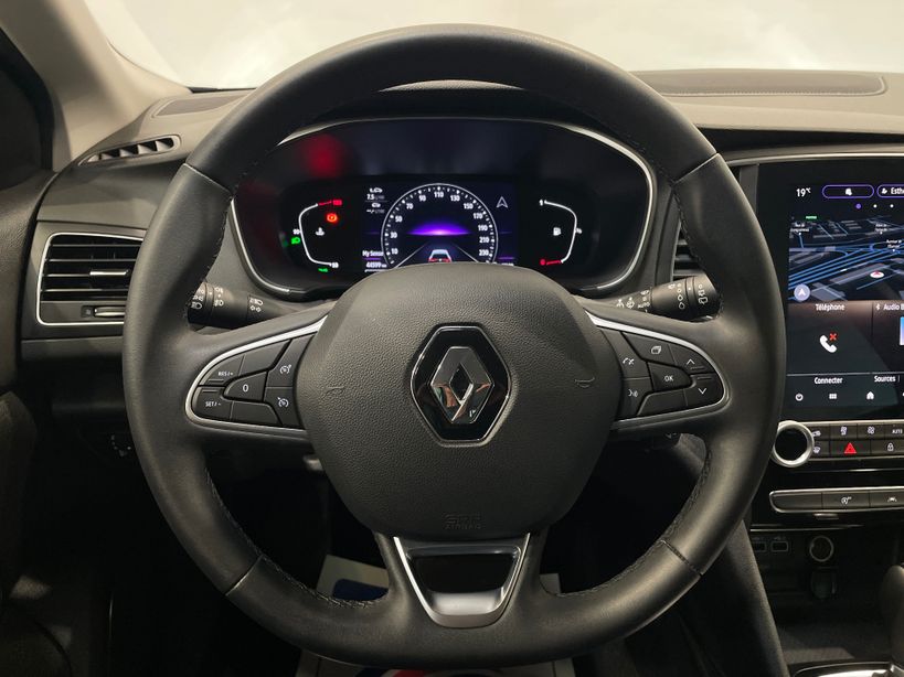 RENAULT MEGANE IV BERLINE 2023 - Photo n°11