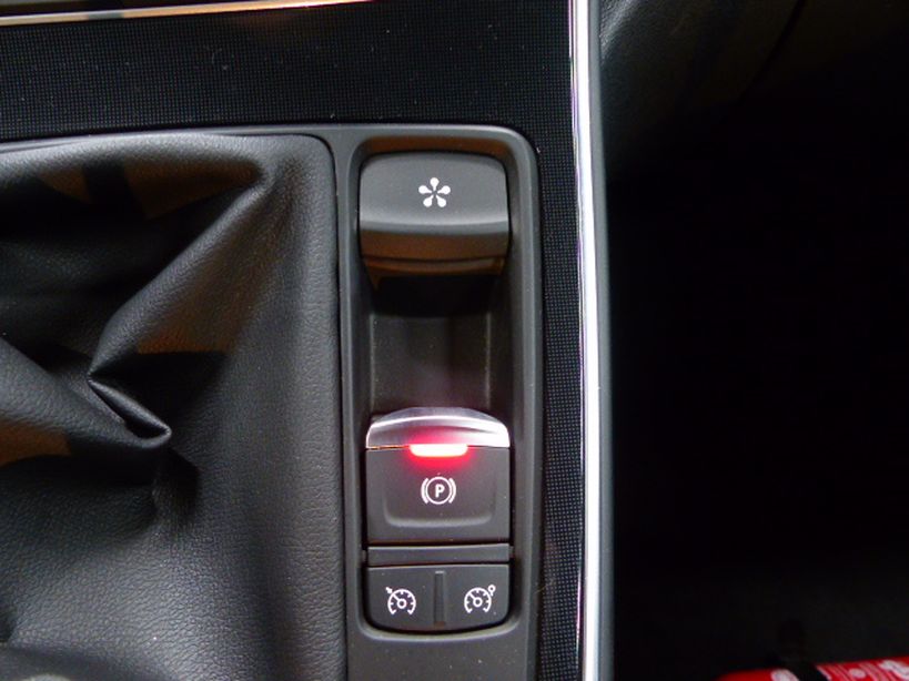 RENAULT SCENIC IV 2019 - Photo n°25