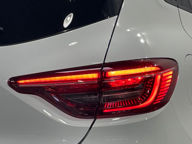 RENAULT CLIO V 2023 - Photo n°8