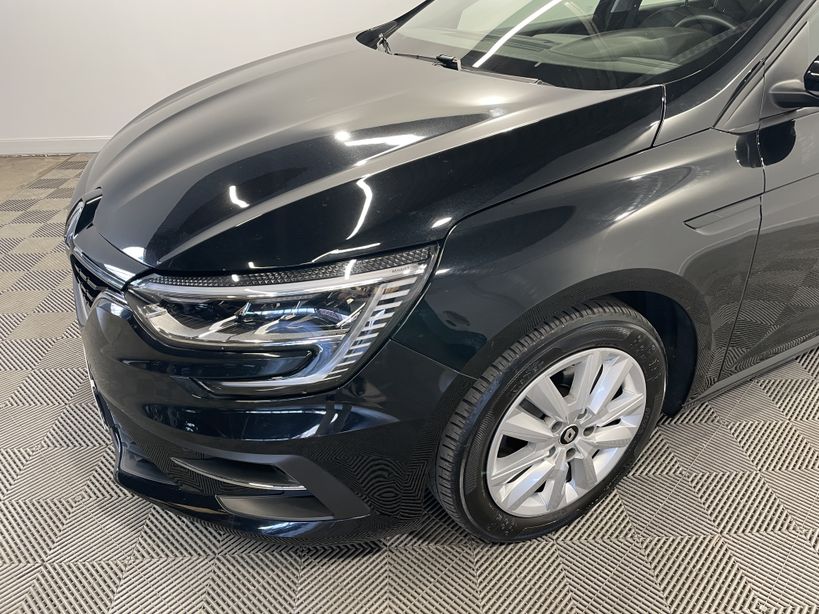 RENAULT MEGANE IV BERLINE 2022 - Photo n°3