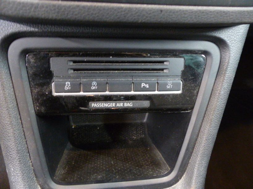 VOLKSWAGEN SHARAN 2013 - Photo n°2