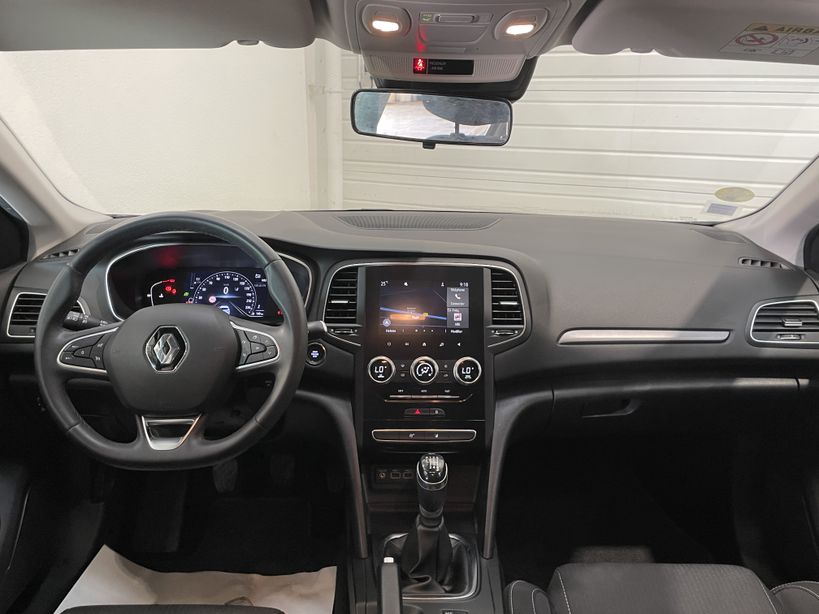 RENAULT MEGANE IV BERLINE 2021 - Photo n°13