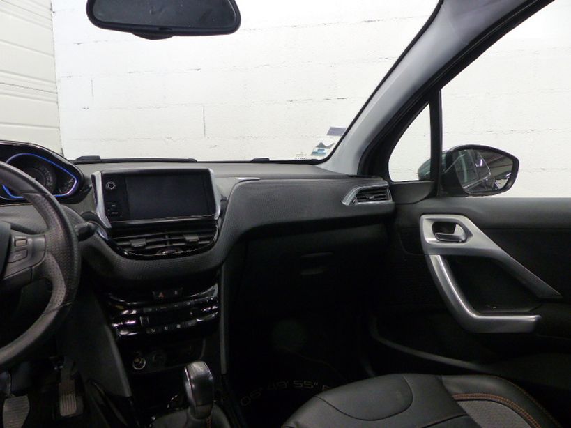 PEUGEOT 2008 2015 - Photo n°9