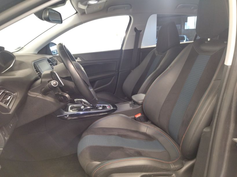 PEUGEOT 308 2020 - Photo n°10