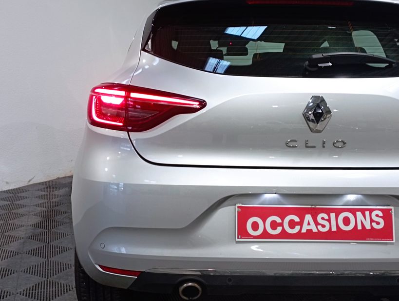 RENAULT CLIO V 2021 - Photo n°8