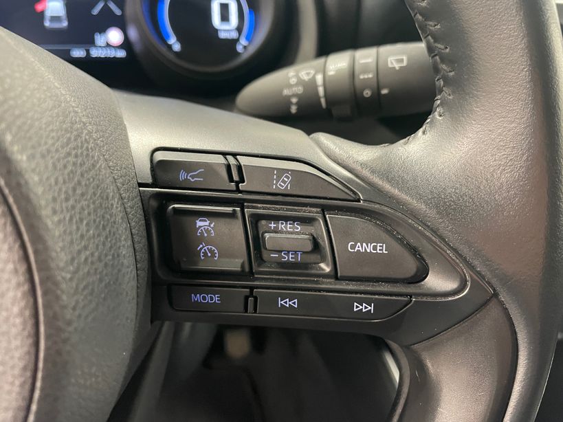 TOYOTA YARIS HYBRIDE MY21 2022 - Photo n°13