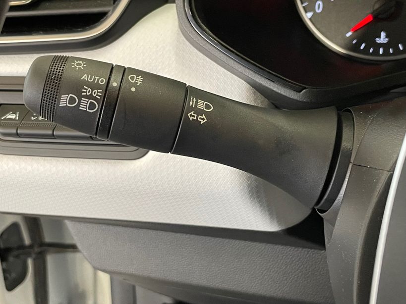 RENAULT CLIO V 2023 - Photo n°20