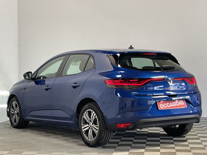 RENAULT MEGANE IV BERLINE 2023 - Photo n°3