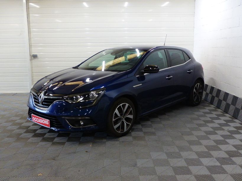 RENAULT MEGANE IV BERLINE 2019 - Photo n°1