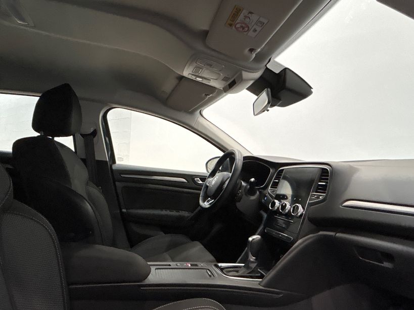 RENAULT MEGANE IV BERLINE 2023 - Photo n°21