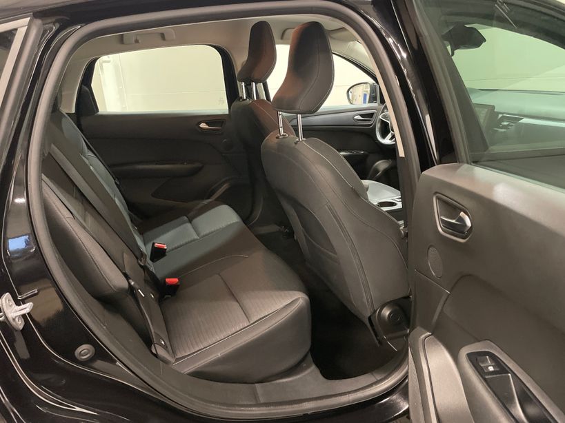 RENAULT ARKANA 2023 - Photo n°8