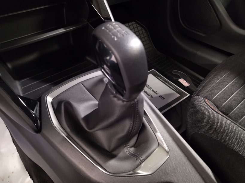 PEUGEOT 208 2022 - Photo n°13