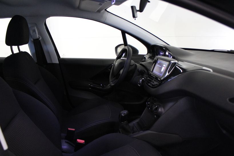 PEUGEOT 208 BUSINESS 2018 - Photo n°12