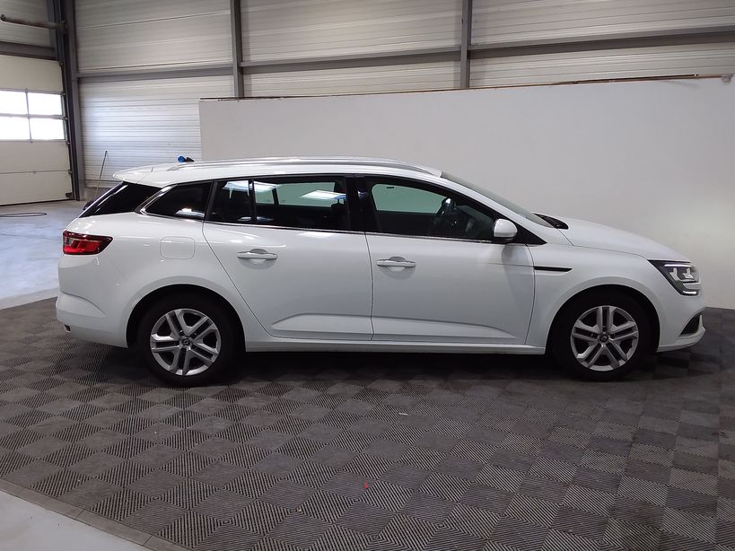 RENAULT MEGANE IV ESTATE 2019 - Photo n°8
