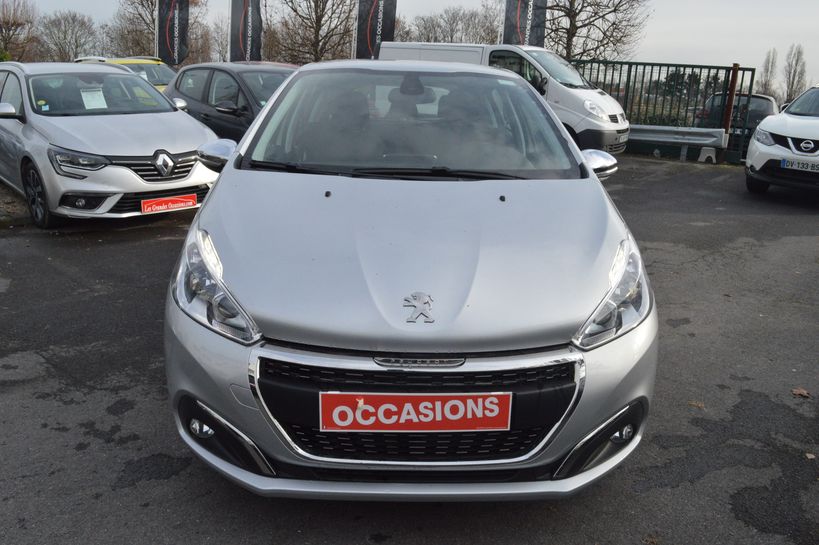PEUGEOT 208 2018 - Photo n°12