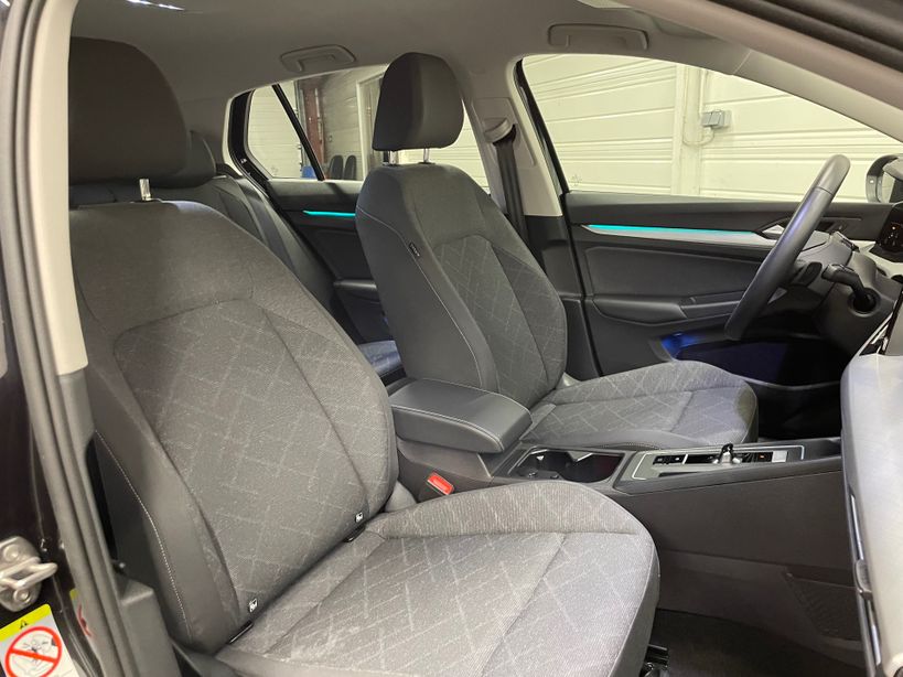 VOLKSWAGEN GOLF 2023 - Photo n°11