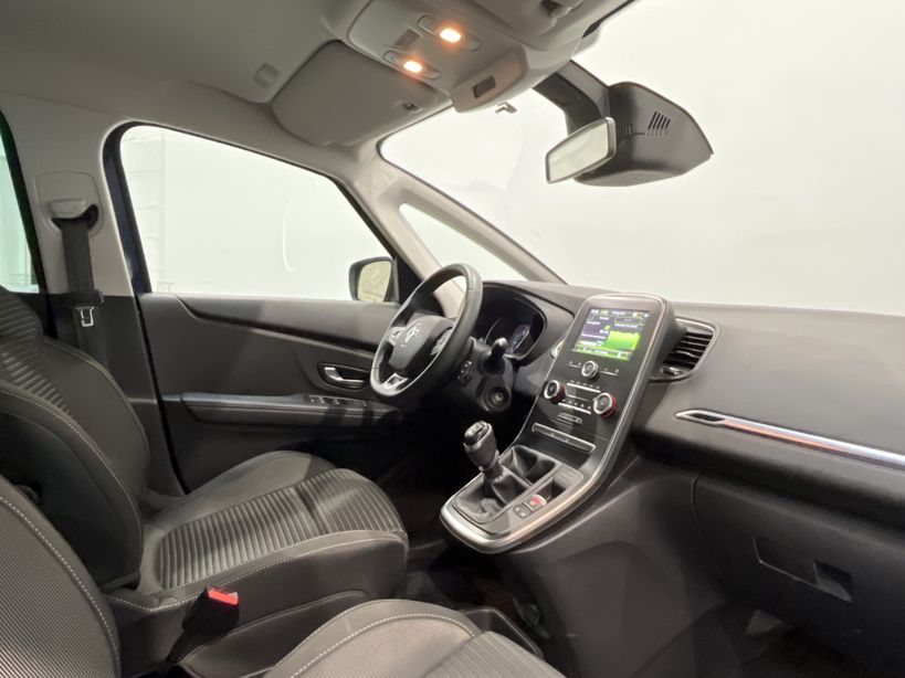 RENAULT GRAND SCENIC IV 2020 - Photo n°24