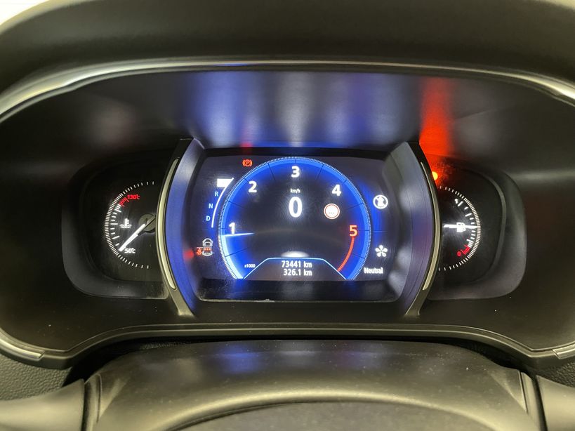 RENAULT MEGANE IV ESTATE 2020 - Photo n°14