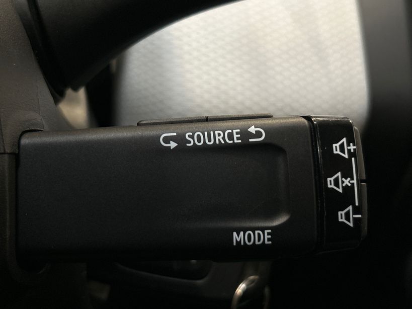 RENAULT CLIO V 2023 - Photo n°25