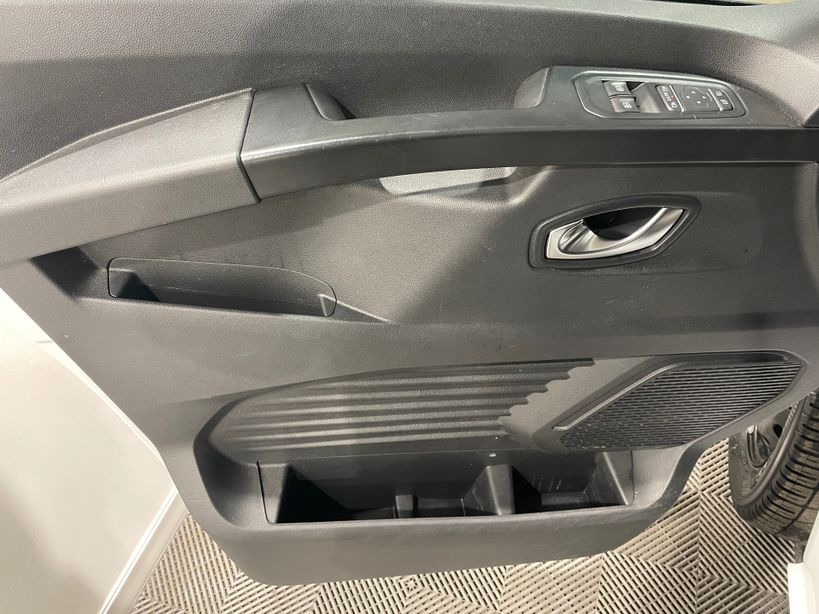 RENAULT TRAFIC FOURGON 2022 - Photo n°43