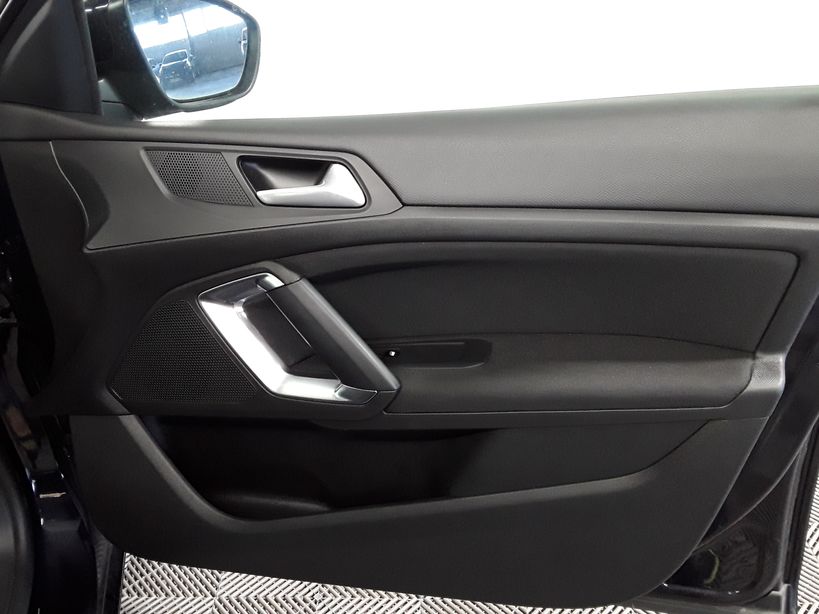 PEUGEOT 308 BUSINESS 2018 - Photo n°8