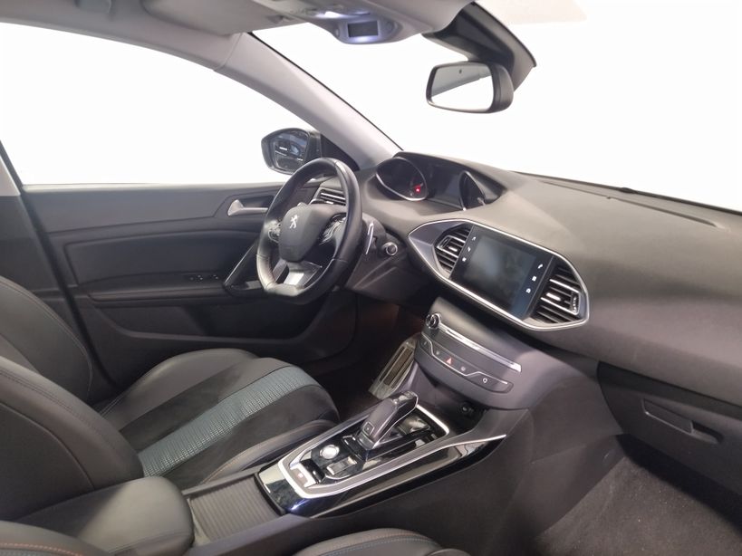 PEUGEOT 308 2020 - Photo n°6