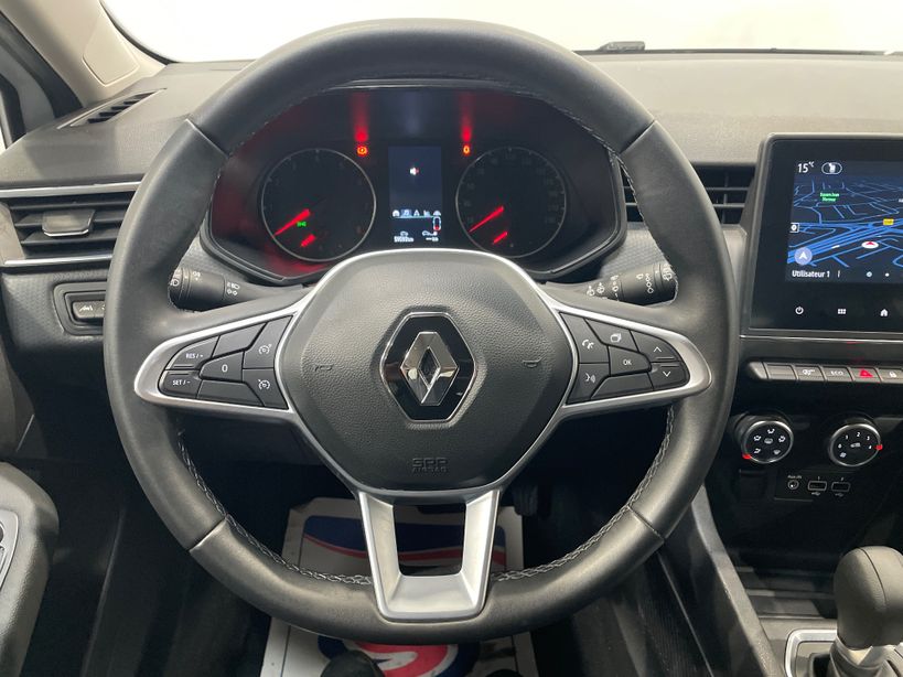 RENAULT CLIO V 2021 - Photo n°11